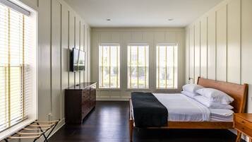 1 bedroom, iron/ironing board, Internet, bed sheets