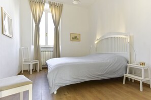 3 bedrooms, WiFi, bed sheets