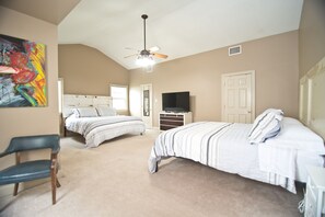 3 bedrooms, iron/ironing board, travel cot, free WiFi