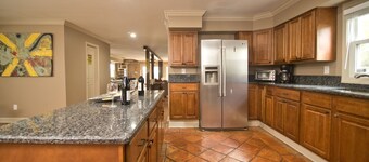 Casa de Grande - 8 King Beds