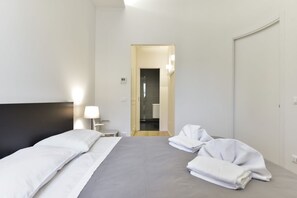 2 chambres, fer et planche à repasser, Wi-Fi, literie fournie
