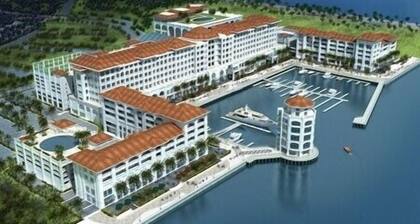 Luxury 2 bedroom Condo in Marina Development