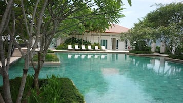 Piscine extérieure