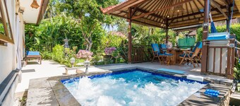 子供に優しい。 バンガローへの交通手段と観光旅行を提供します。