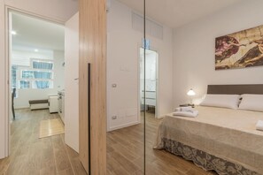 1 camera, Wi-Fi, lenzuola