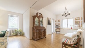 Interior - Micheli 4pax Apartment with Terrace (Roma)