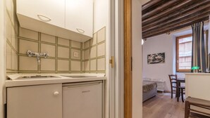 Interior - Spanish Steps Cozy Studio (Roma)