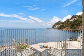 双人房, 海景 | 1 多间卧室、迷你吧 、客房内保险箱、遮光窗帘