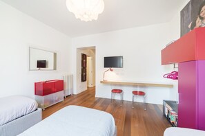 3 bedrooms, WiFi, bed sheets