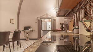Interior - Torre Argentina Charming Apartment (roma)