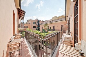 Imagen sin descripción, 3 de 27, botón