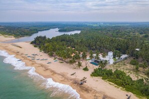 Plage, massages sur la plage