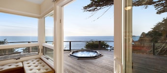 Casa frente al mar con bañera de hidromasaje privada, vistas y acceso cercano a la playa
