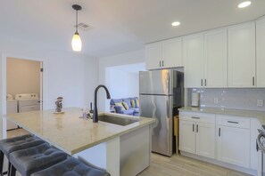 Interior - Heated Pool / 4-Bedroom Renovated Old Town Home (Scottsdale)