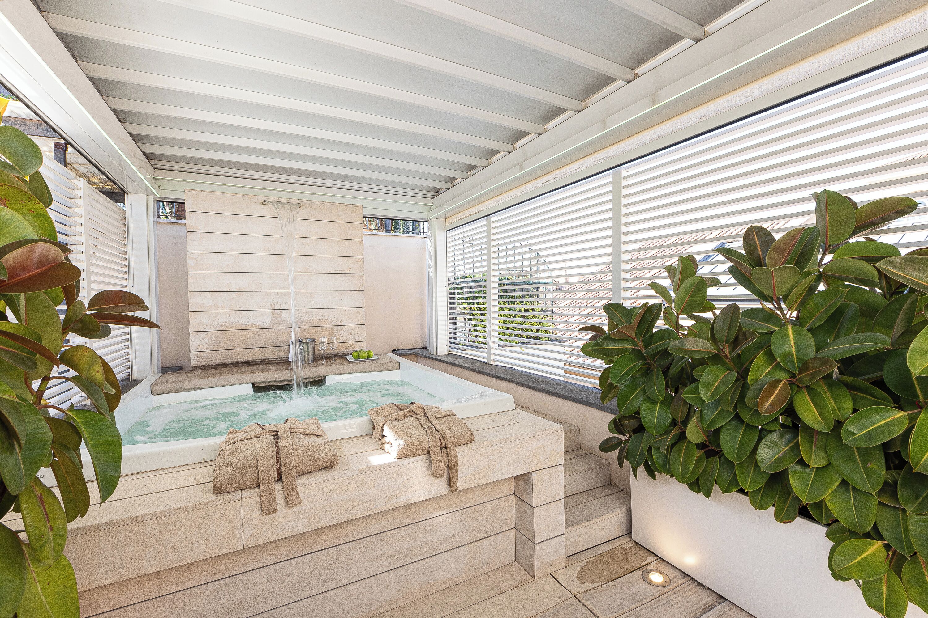 Apartamento elite, 2 quartos, vista para a cidade, na torre (Int. 5) | Banheira de hidromassagem particular