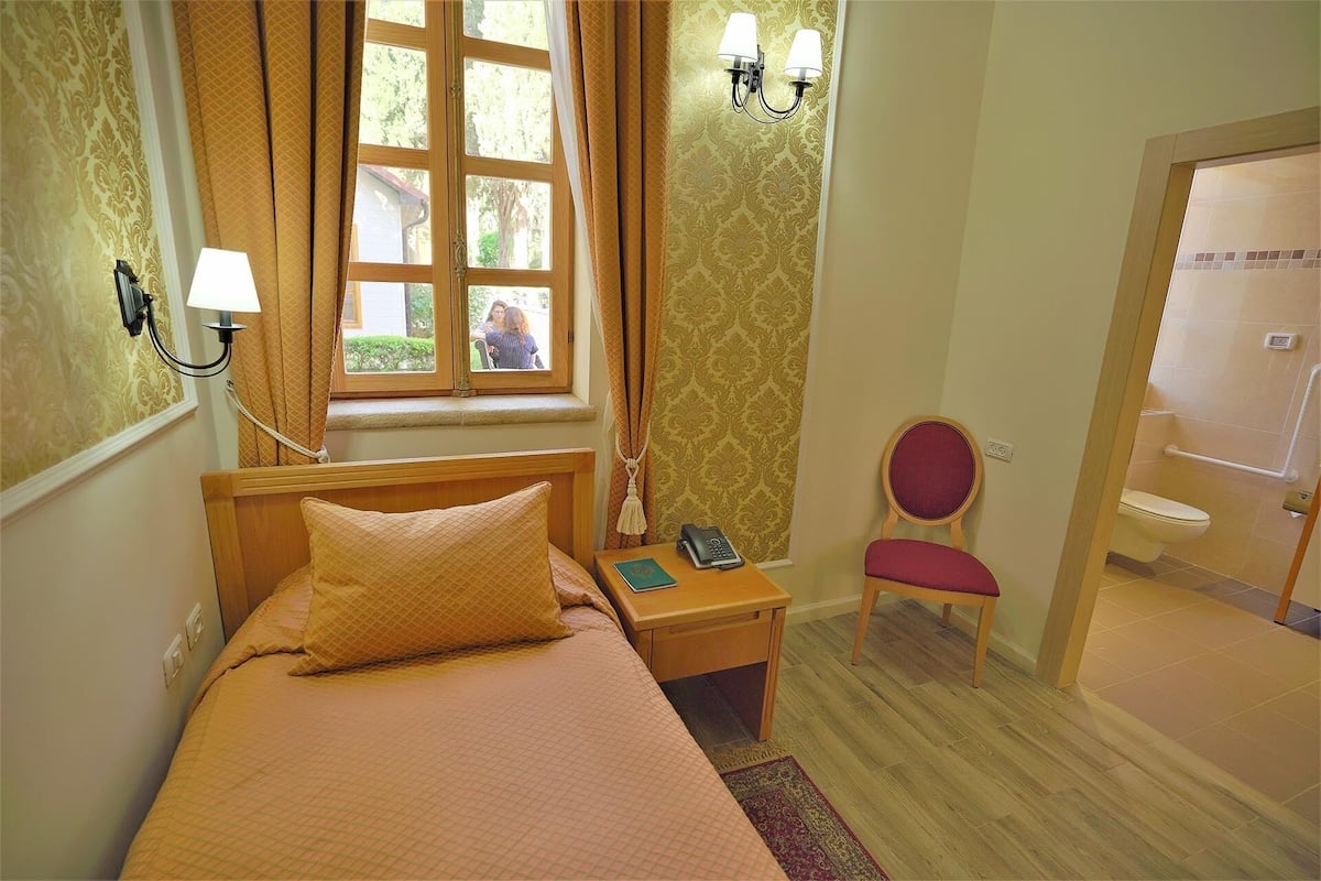 Deluxe Single Room, 1 Single Bed, Accessible, Non Smoking