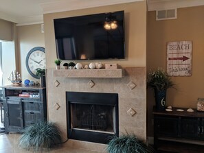 Condo, 2 Bedrooms | Television