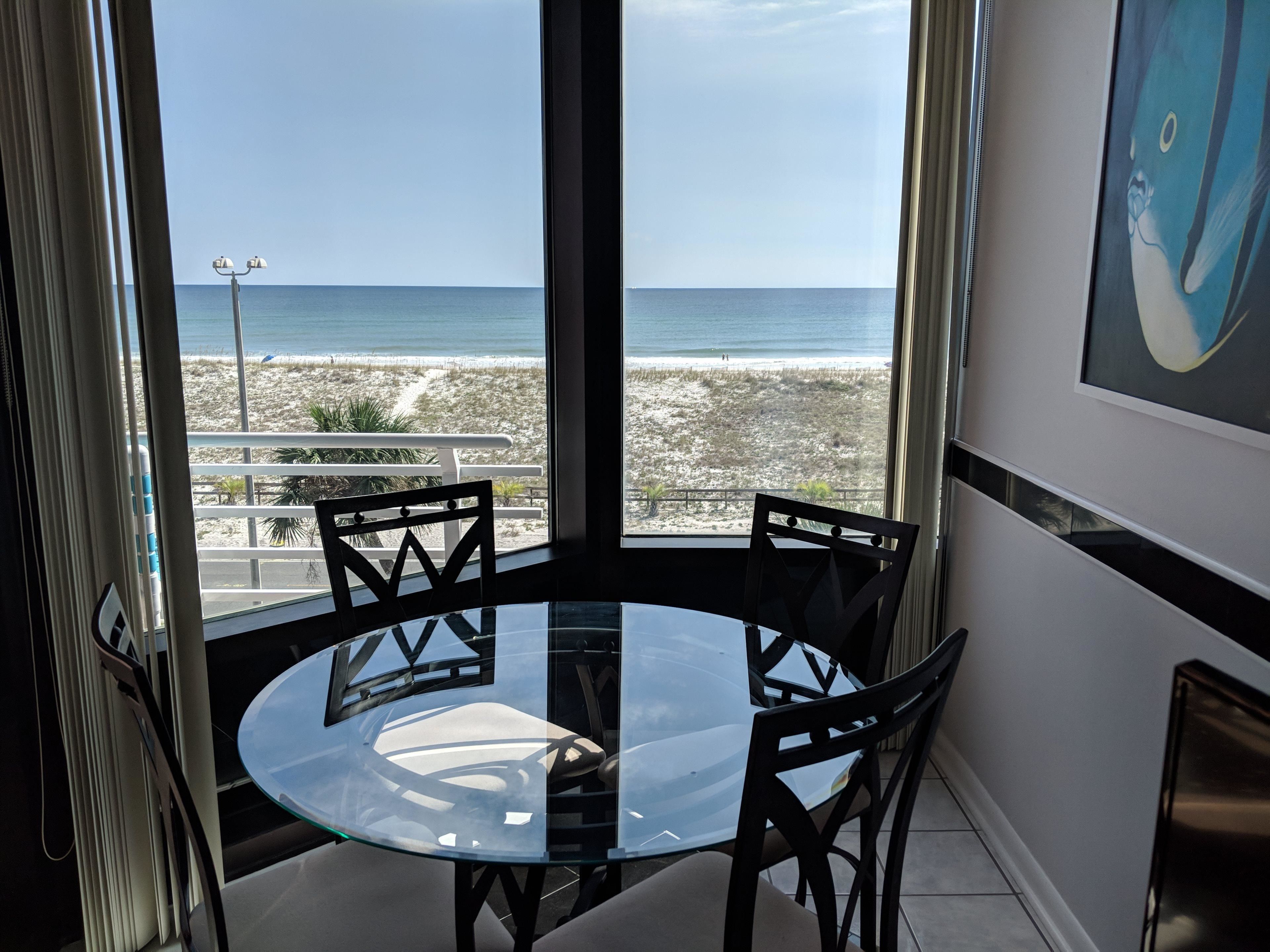 Condo, 3 Bedrooms | In-room dining