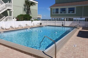 Outdoor pool - Boardwalk by Surfside VR (Pensacola Beach)