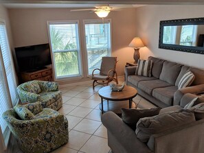 Townhome, 4 Bedrooms | Living area
