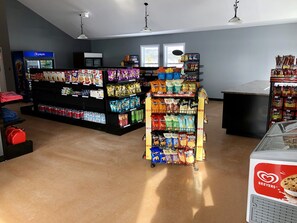 Interior entrance - Appalachian Chalets & RV (Corner Brook)