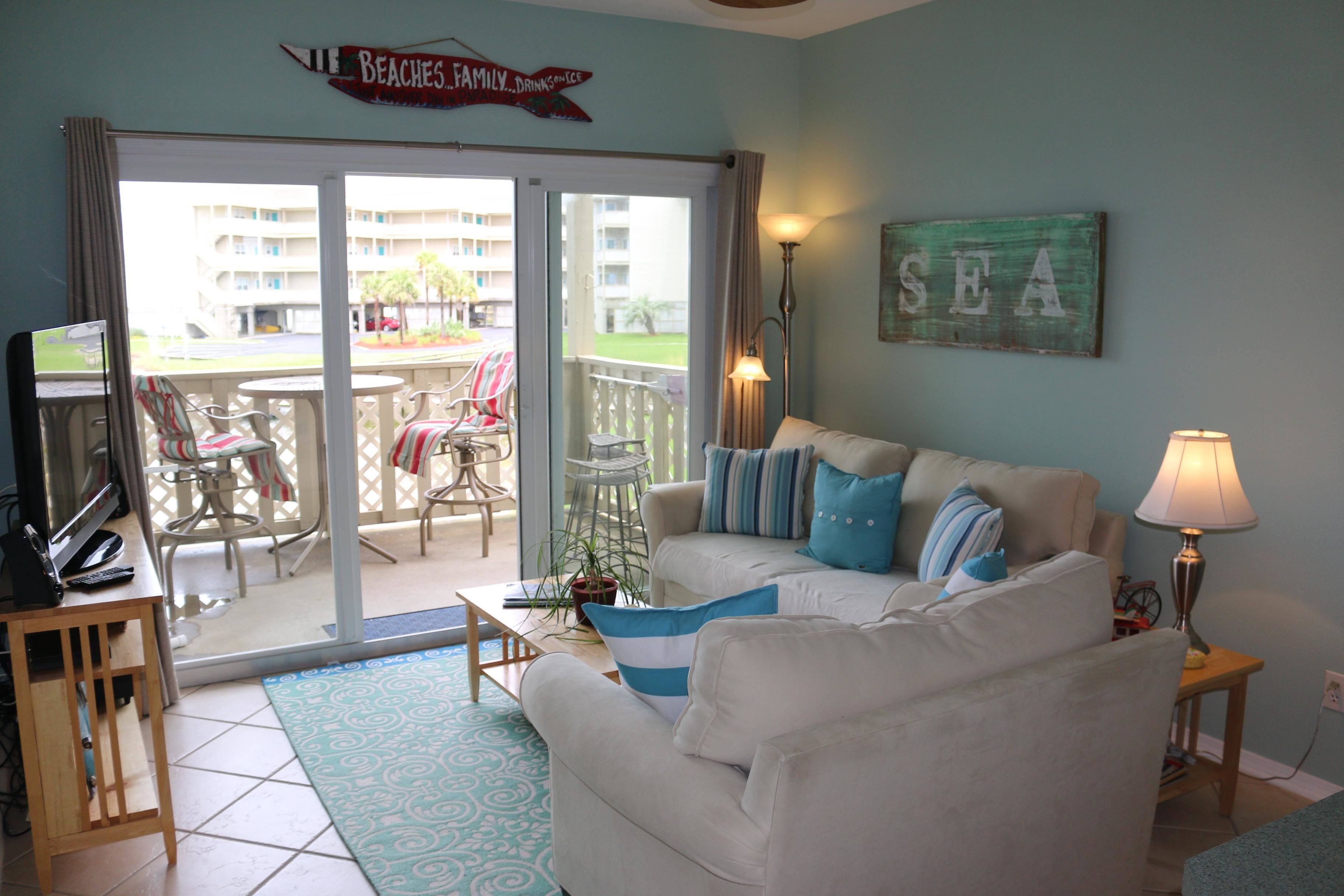 Kondominium, 2 kamar tidur | Area keluarga | TV layar datar