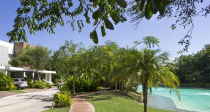 Altozano Designer House with Pool
