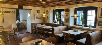 Zum Schwarzen RoĂ Landgasthof