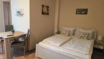 Doppelzimmer | Schallisolierte Zimmer, kostenlose Babybetten, kostenloses WLAN