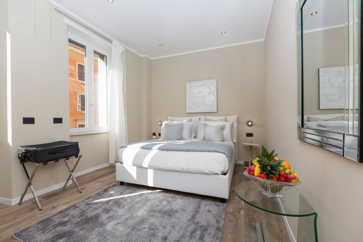 Double Room, Private Bathroom (Lusso) | Egyptian cotton sheets, premium bedding, down comforters