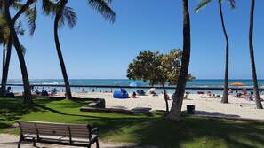 Leilighet – basic, 1 kingsize-seng med sovesofa, tilgjengelighetstilpasset, fjellutsikt | Strand | Nær stranden