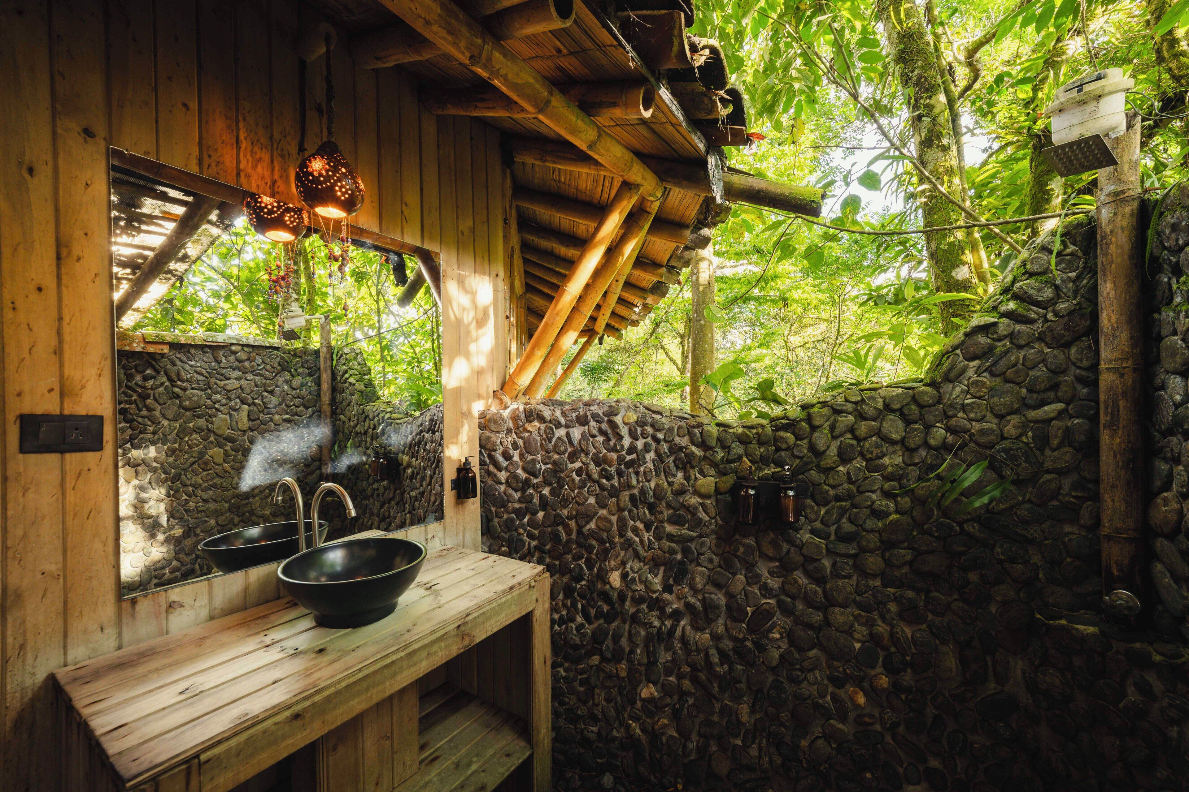 Elite Bungalow, Multiple Beds | Bathroom | Shower, free toiletries
