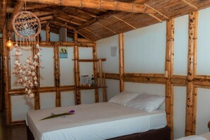 Cabana superluxo, várias camas | Roupa de cama