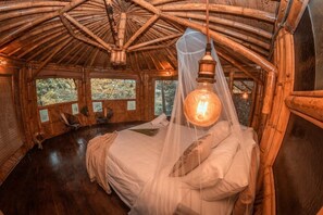 Elite-bungalow, useita sänkyjä | Ylelliset vuodevaatteet, vuodevaatteet