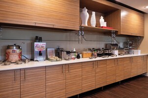 Desayuno buffet incluido todos los días 