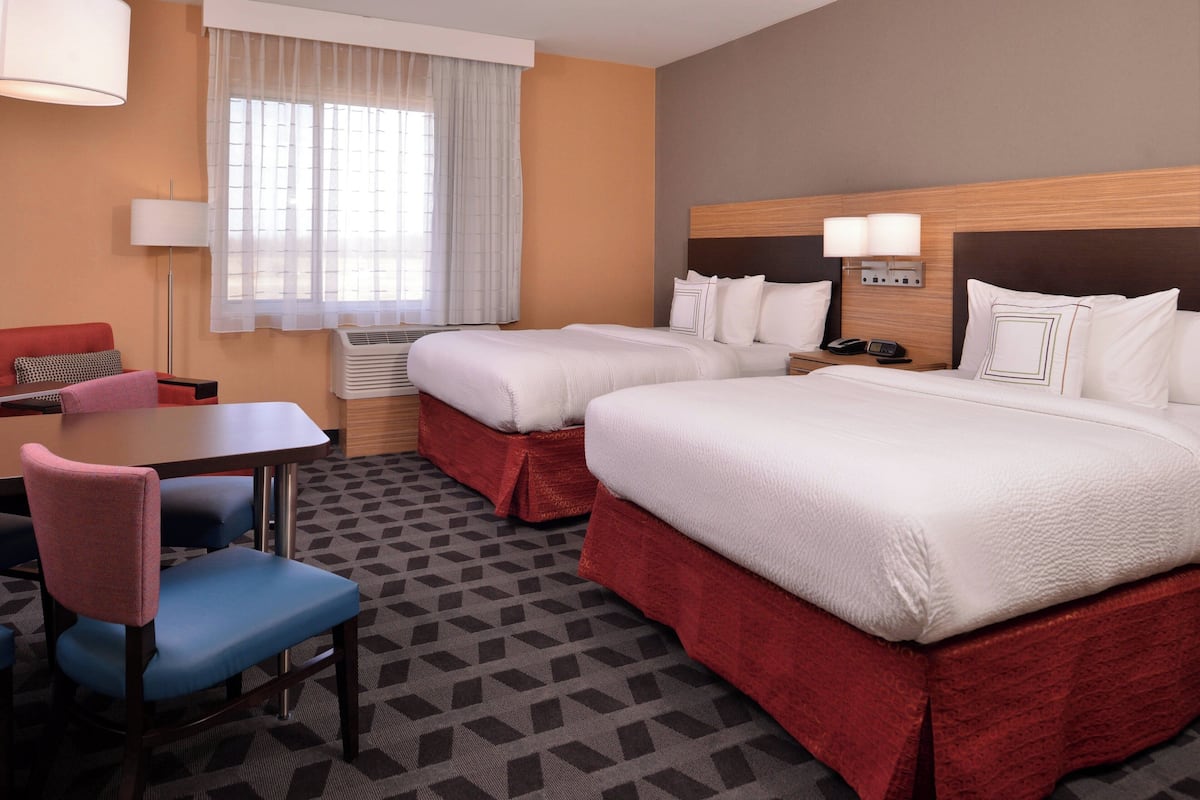 Studio, 2 Queen Beds | 1 bedroom, premium bedding, in-room safe, desk