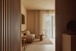 Deluxe Studio Suite