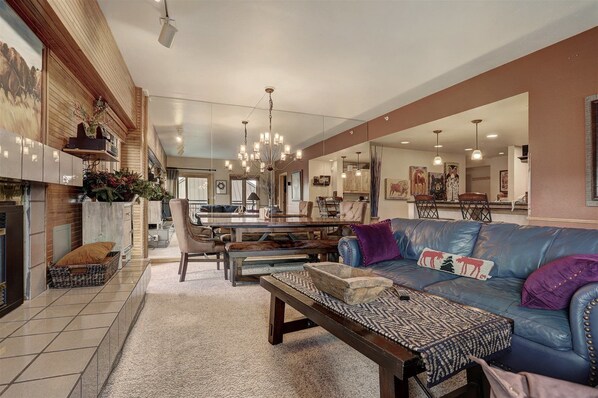 Flat-screen TV, fireplace