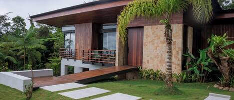 Villa Mariposa | 3 dormitorios, ropa de cama de alta calidad, caja fuerte y escritorio