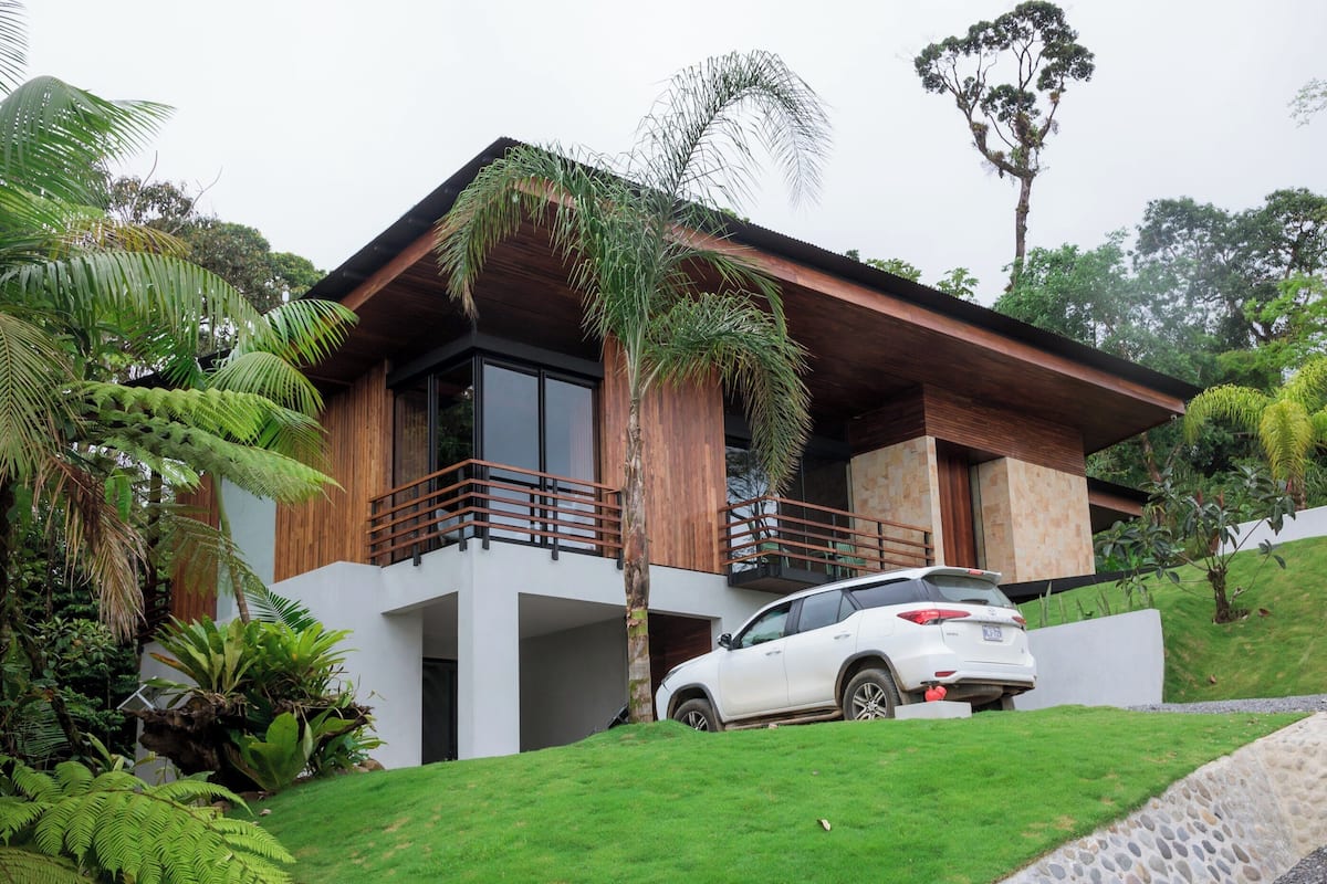 Villa Mariposa | 3 bilik tidur, peralatan tempat tidur premium, peti besi dalam bilik