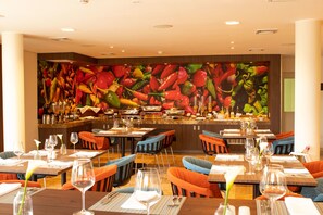 Restaurant - Hotel Estelar San Isidro (Lima)