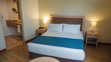 Quarto standard | Frigobar, cofres nos quartos, escrivaninha, cortinas blackout