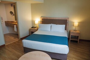 Standard Room | Minibar, in-room safe, desk, blackout curtains - Xima Lima San Isidro (Lima)