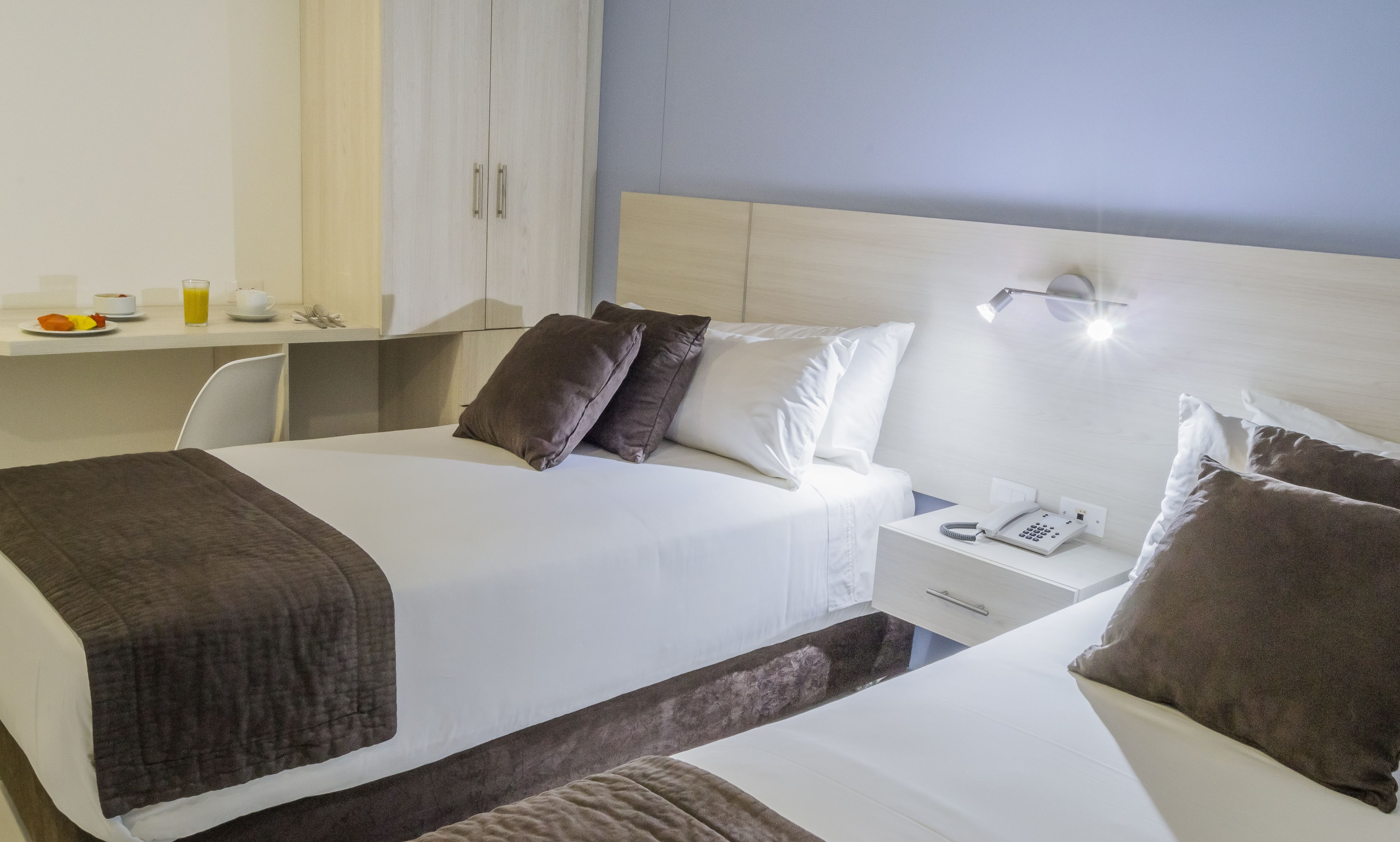 standard twin room | 1 bedroom, in-room safe, desk, soundproofing