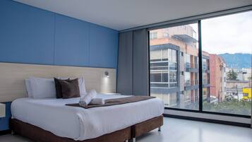 In-room safe, desk, soundproofing, free WiFi
