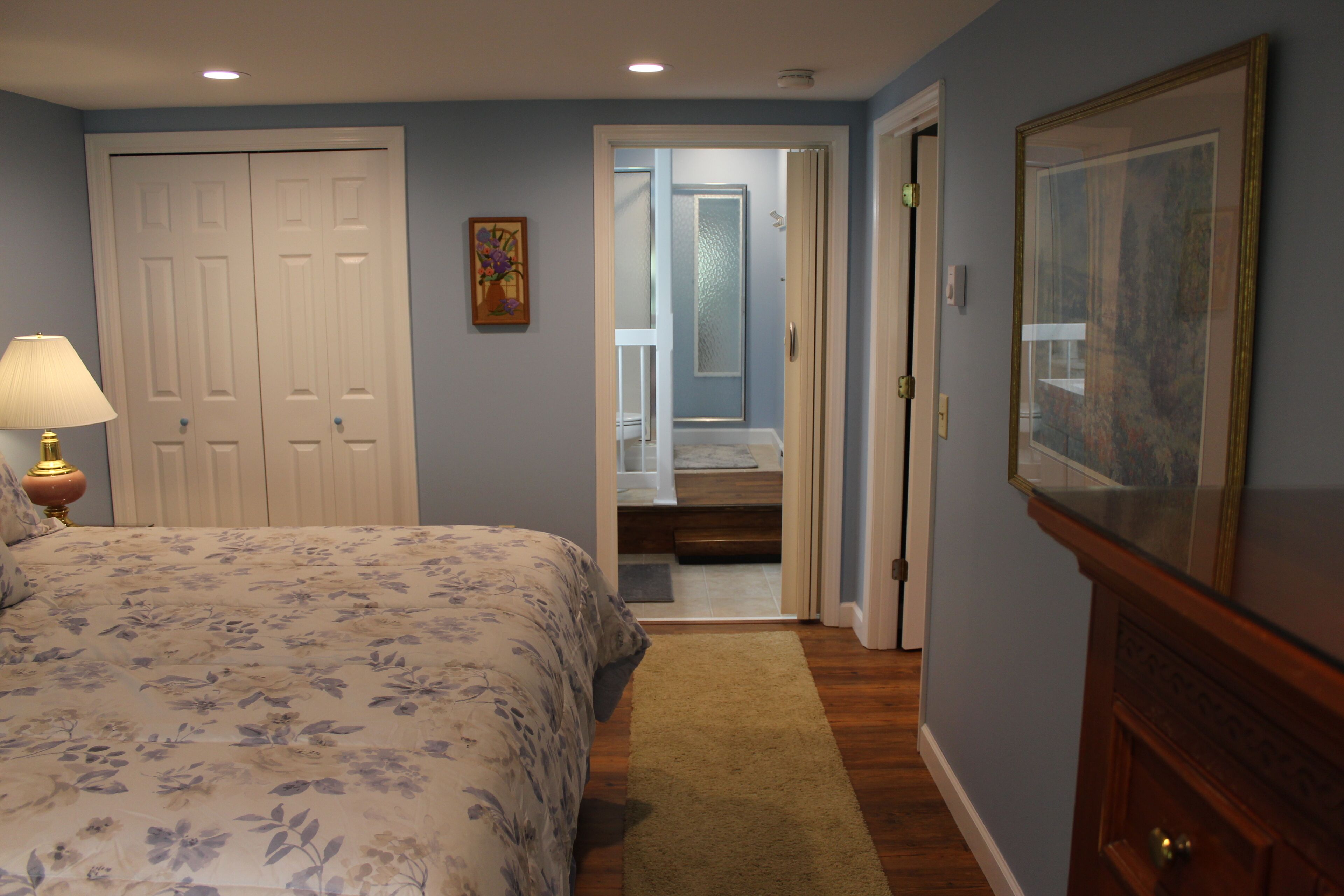 1 bedroom, in-room safe, iron/ironing board, free WiFi