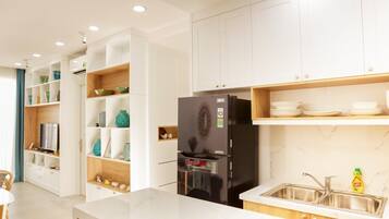 Microwave, coffee/tea maker