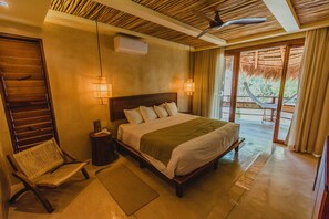 Deluxe Room, Lagoon View | In-room safe, iron/ironing board, rollaway beds, free WiFi - Hotel Carolina Bacalar (Bacalar)