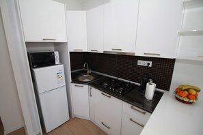 Kühlschrank, Mikrowelle