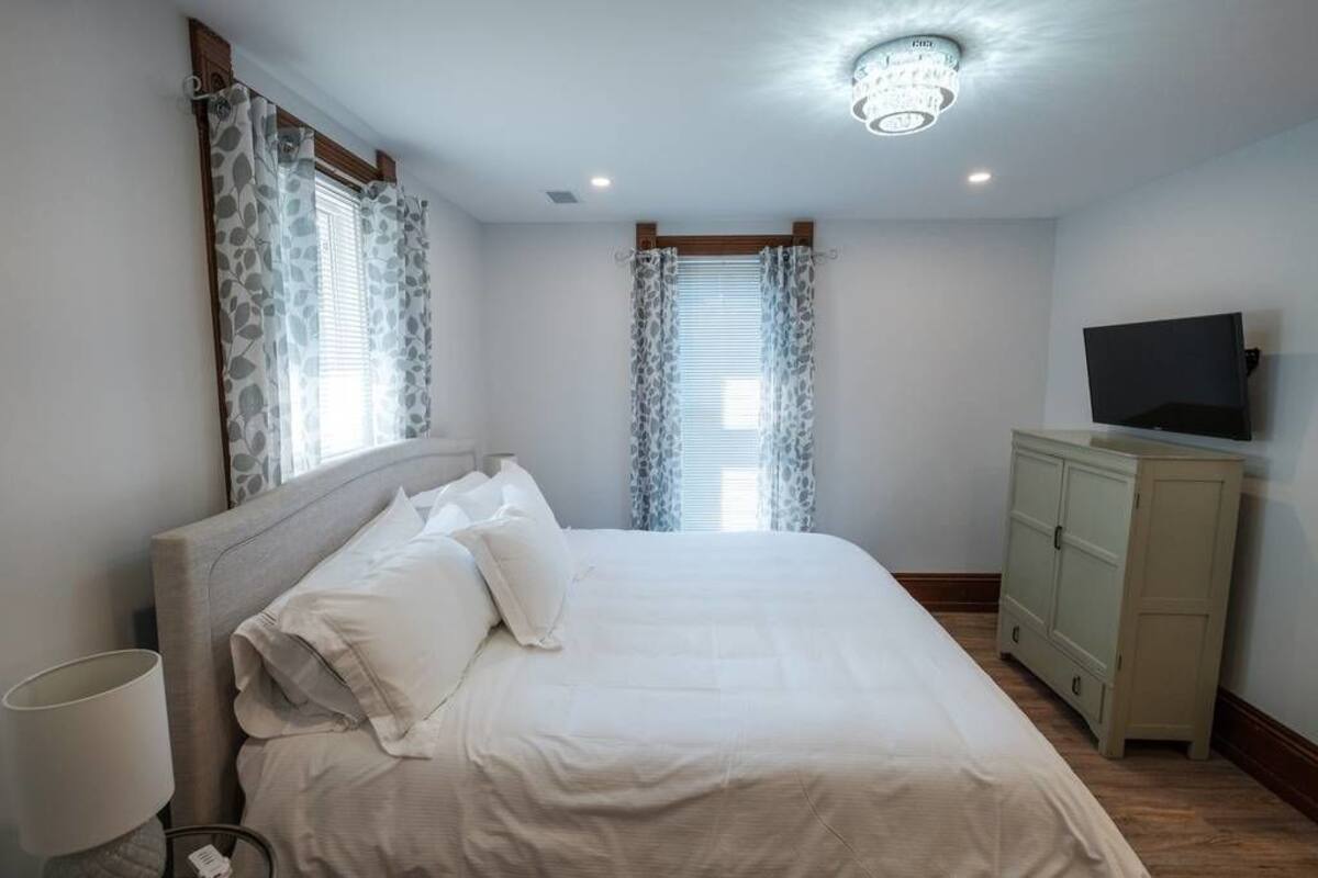 Kamer, 1 kingsize bed, niet-roken | Luxe beddengoed, pillowtop-bedden, een laptopwerkplek